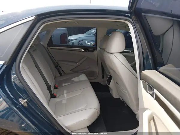 1VWBA7A39JC030618 2018 VOLKSWAGEN PASSAT - Image 8