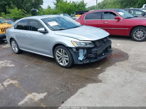 1VWBA7A39JC036628 2018 VOLKSWAGEN PASSAT - Image 1
