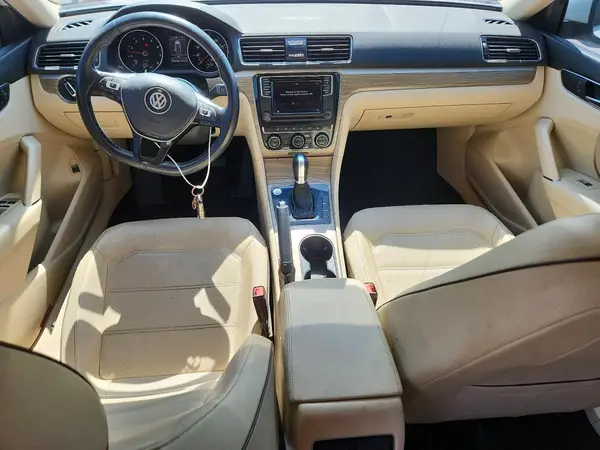 1VWBA7A39JC043109 2018 VOLKSWAGEN PASSAT - Image 8