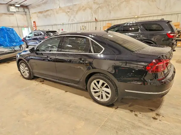 1VWBA7A39JC043322 2018 VOLKSWAGEN PASSAT - Image 2