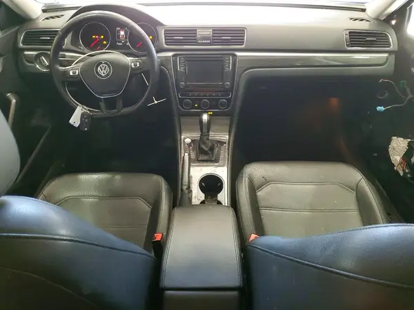 1VWBA7A39JC043367 2018 VOLKSWAGEN PASSAT - Image 8