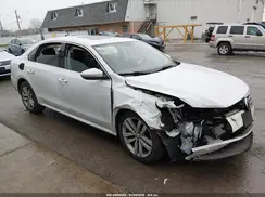 1VWBA7A39JC048763 2018 VOLKSWAGEN PASSAT