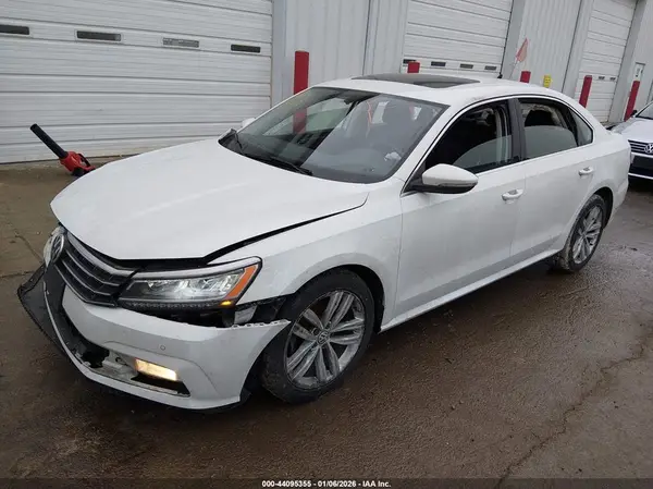 1VWBA7A39JC048763 2018 VOLKSWAGEN PASSAT - Image 2