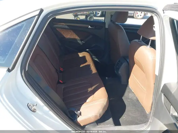 1VWBA7A39NC006437 2022 VOLKSWAGEN PASSAT - Image 8
