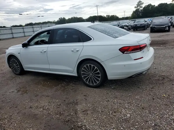 1VWBA7A39NC006955 2022 VOLKSWAGEN PASSAT - Image 2