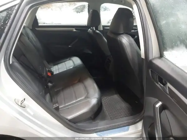 1VWBA7A3XJC001693 2018 VOLKSWAGEN PASSAT - Image 8