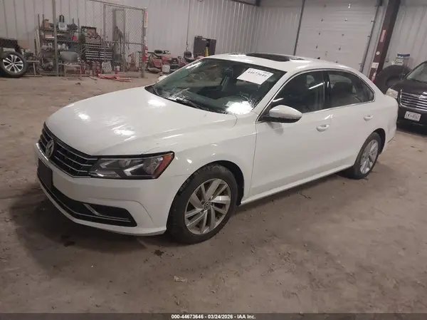 1VWBA7A3XJC003251 2018 VOLKSWAGEN PASSAT - Image 2
