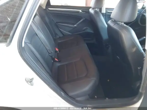1VWBA7A3XJC004237 2018 VOLKSWAGEN PASSAT - Image 8