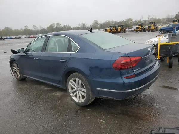 1VWBA7A3XJC005517 2018 VOLKSWAGEN PASSAT - Image 2