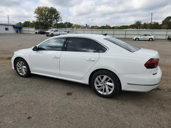 1VWBA7A3XJC005601 2018 VOLKSWAGEN PASSAT - Image 2