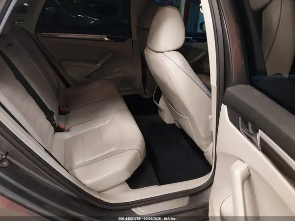 1VWBA7A3XJC008417 2018 VOLKSWAGEN PASSAT - Image 8