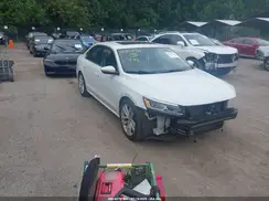 1VWBA7A3XJC010135 2018 VOLKSWAGEN PASSAT