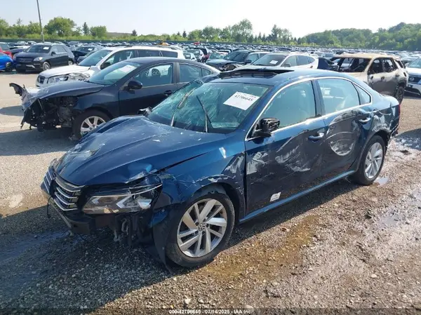 1VWBA7A3XJC012595 2018 VOLKSWAGEN PASSAT - Image 2