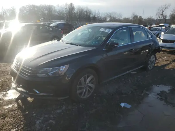1VWBA7A3XJC012872 2018 VOLKSWAGEN PASSAT - Image 1