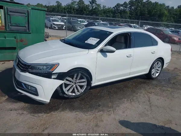 1VWBA7A3XJC012953 2018 VOLKSWAGEN PASSAT - Image 2