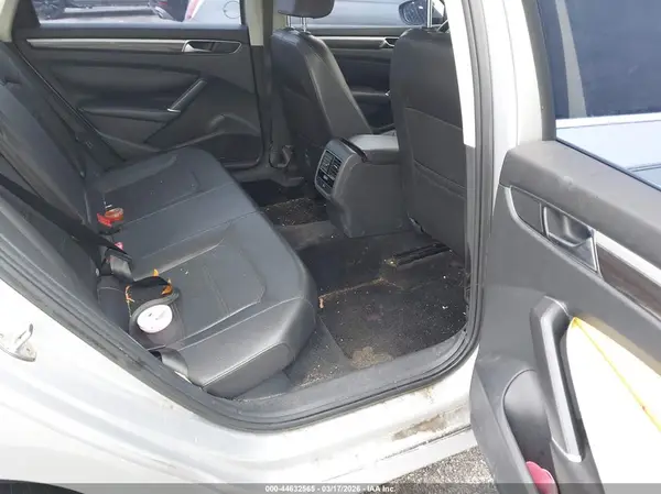 1VWBA7A3XJC013102 2018 VOLKSWAGEN PASSAT - Image 8