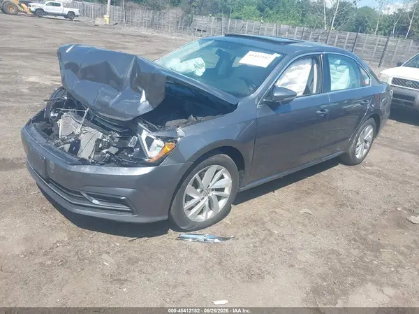1VWBA7A3XJC013116 2018 VOLKSWAGEN PASSAT - Image 2