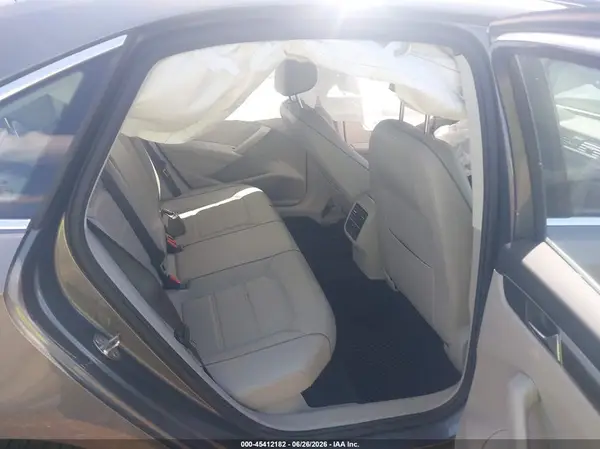 1VWBA7A3XJC013116 2018 VOLKSWAGEN PASSAT - Image 8