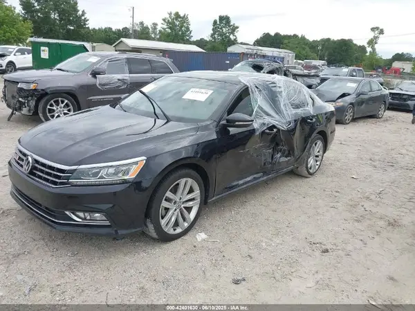 1VWBA7A3XJC013374 2018 VOLKSWAGEN PASSAT - Image 2