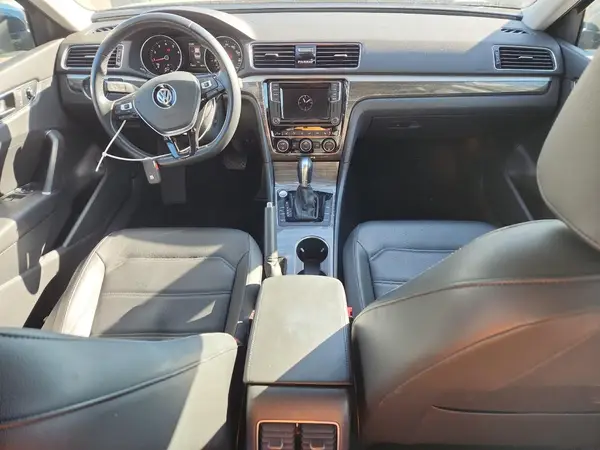 1VWBA7A3XJC020213 2018 VOLKSWAGEN PASSAT - Image 8