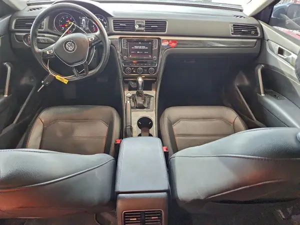 1VWBA7A3XJC023113 2018 VOLKSWAGEN PASSAT - Image 8