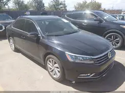 1VWBA7A3XJC026464 2018 VOLKSWAGEN PASSAT