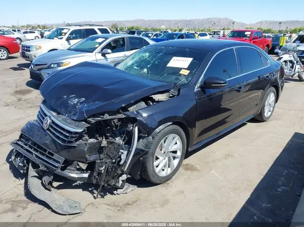 1VWBA7A3XJC026948 2018 VOLKSWAGEN PASSAT - Image 2