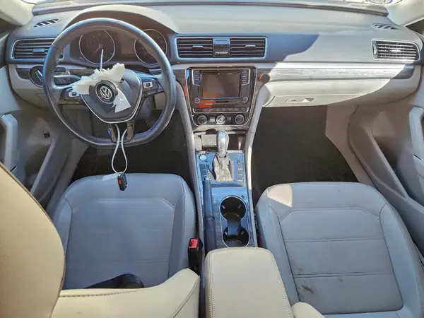 1VWBA7A3XJC033236 2018 VOLKSWAGEN PASSAT - Image 8