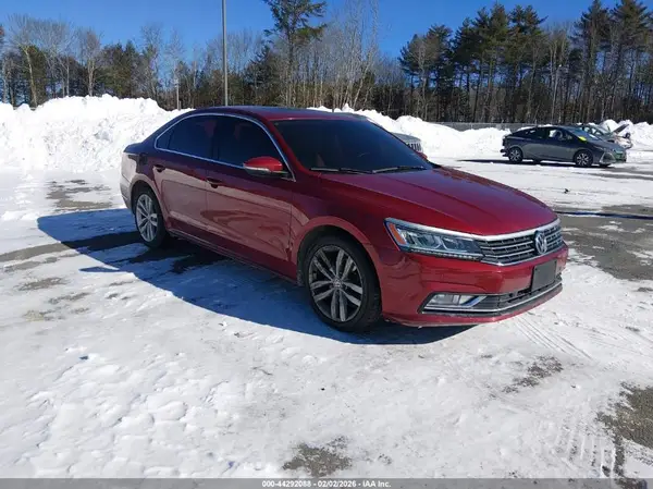 1VWBA7A3XJC034418 2018 VOLKSWAGEN PASSAT - Image 1