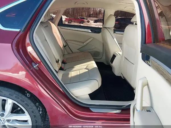 1VWBA7A3XJC034418 2018 VOLKSWAGEN PASSAT - Image 8
