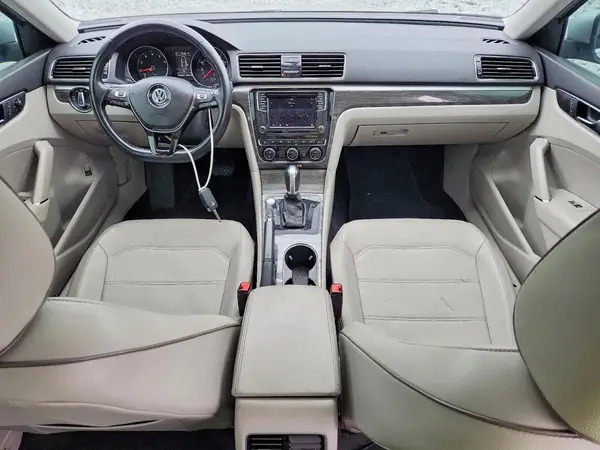 1VWBA7A3XJC039327 2018 VOLKSWAGEN PASSAT - Image 8