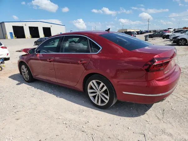 1VWBA7A3XJC043197 2018 VOLKSWAGEN PASSAT - Image 2