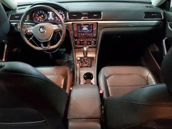 1VWBA7A3XJC051218 2018 VOLKSWAGEN PASSAT - Image 8