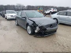 1VWBS7A30GC012076 2016 VOLKSWAGEN PASSAT
