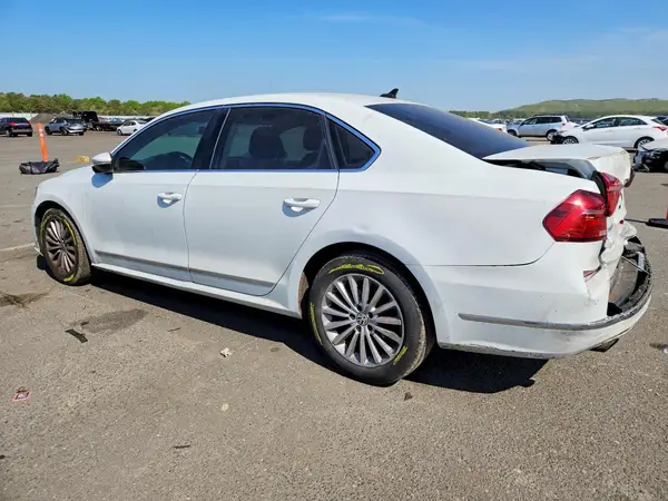 1VWBS7A30GC016502 2016 VOLKSWAGEN PASSAT - Image 2