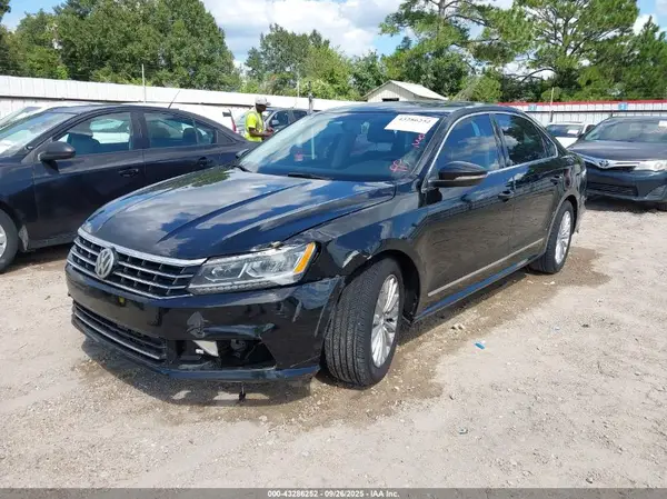 1VWBS7A30GC016578 2016 VOLKSWAGEN PASSAT - Image 2