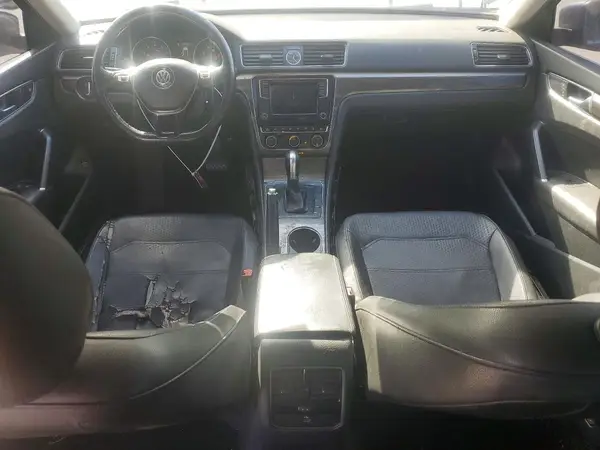 1VWBS7A30GC017438 2016 VOLKSWAGEN PASSAT - Image 8