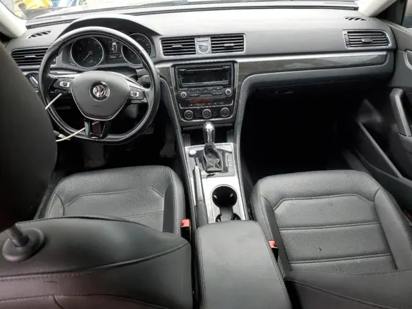1VWBS7A30GC019545 2016 VOLKSWAGEN PASSAT - Image 8