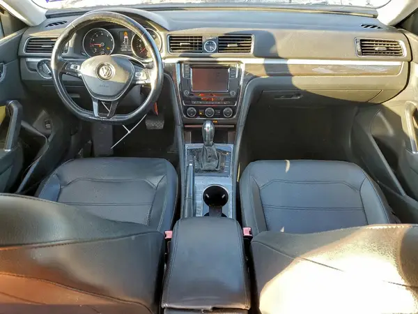 1VWBS7A30GC023241 2016 VOLKSWAGEN PASSAT - Image 8