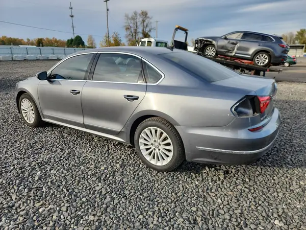 1VWBS7A30GC039987 2016 VOLKSWAGEN PASSAT - Image 2