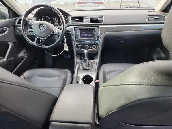 1VWBS7A30GC039987 2016 VOLKSWAGEN PASSAT - Image 8