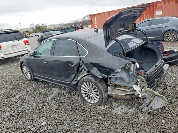 1VWBS7A30GC046633 2016 VOLKSWAGEN PASSAT - Image 2