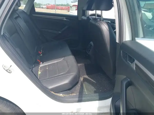 1VWBS7A31GC012992 2016 VOLKSWAGEN PASSAT - Image 8