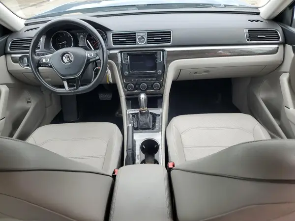 1VWBS7A31GC048987 2016 VOLKSWAGEN PASSAT - Image 8