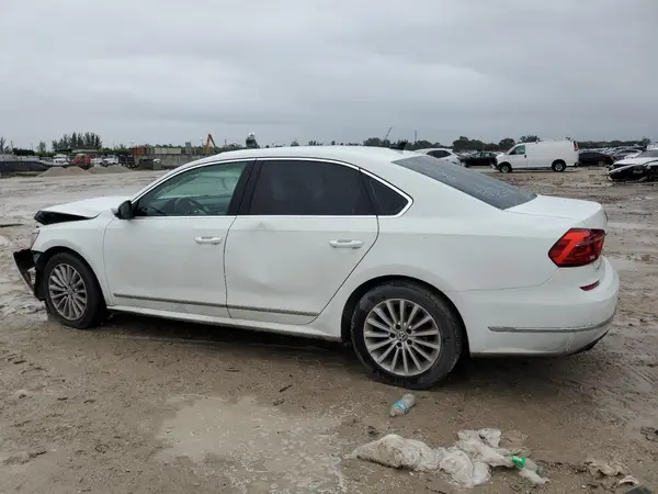 1VWBS7A31GC052389 2016 VOLKSWAGEN PASSAT - Image 2