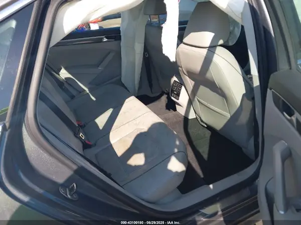 1VWBS7A31GC059729 2016 VOLKSWAGEN PASSAT - Image 8