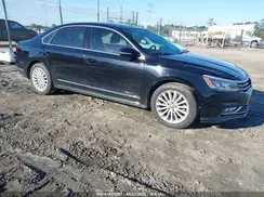 1VWBS7A31GC061786 2016 VOLKSWAGEN PASSAT