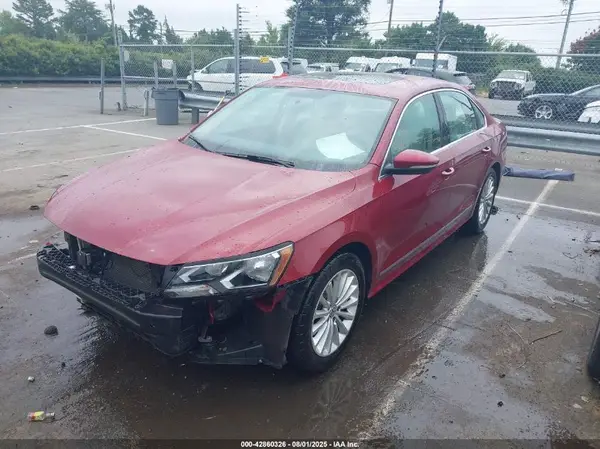1VWBS7A32GC017392 2016 VOLKSWAGEN PASSAT - Image 2