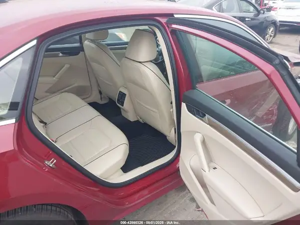 1VWBS7A32GC017392 2016 VOLKSWAGEN PASSAT - Image 8