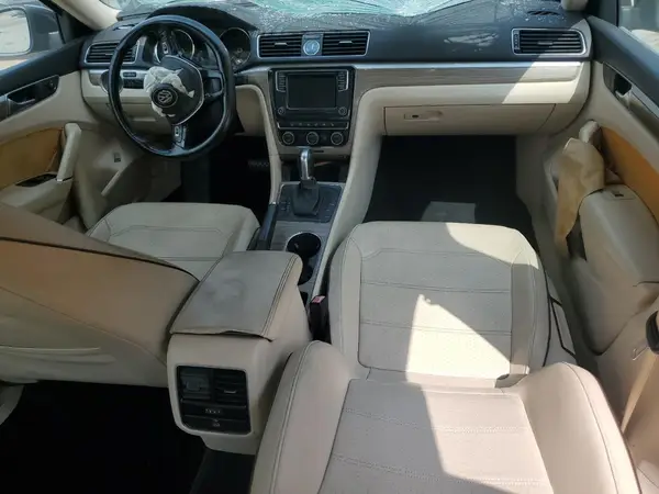 1VWBS7A32GC017697 2016 VOLKSWAGEN PASSAT - Image 8
